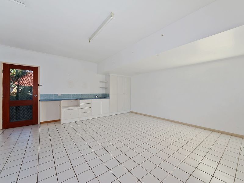 11 Strathalbyn Court, Parkwood QLD 4214