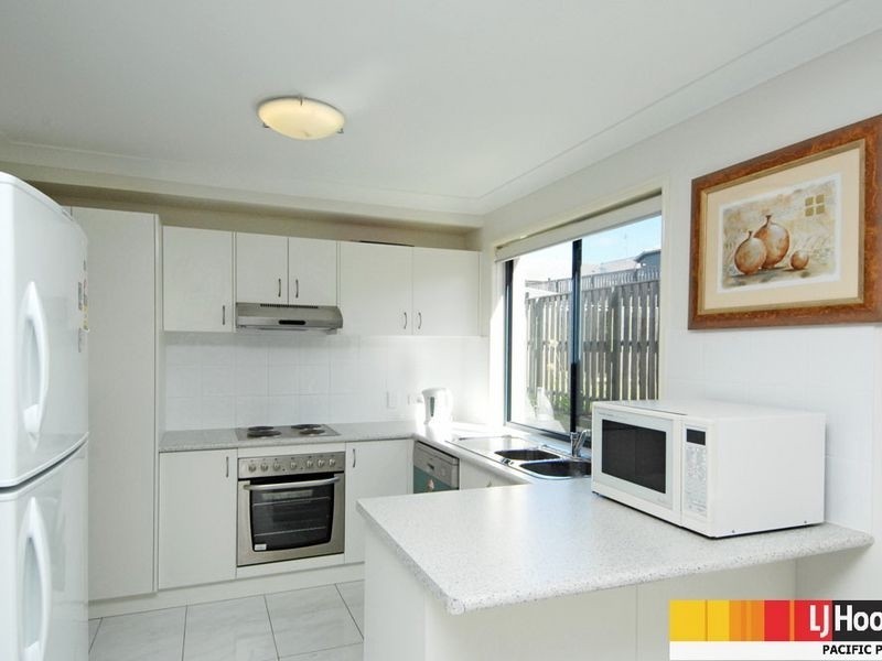 1/26 Witheren Circuit, Pacific Pines QLD 4211