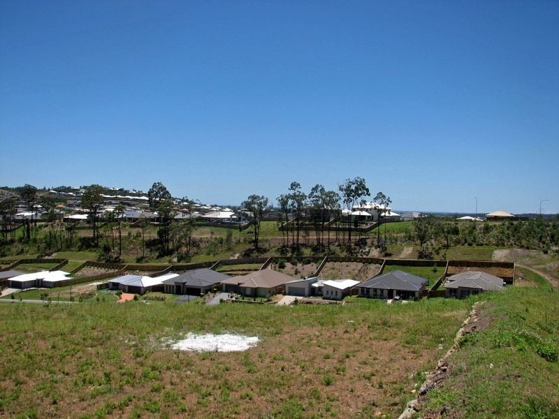 25 Mcauley Street, Pacific Pines QLD 4211