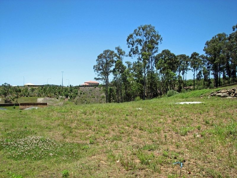 25 Mcauley Street, Pacific Pines QLD 4211