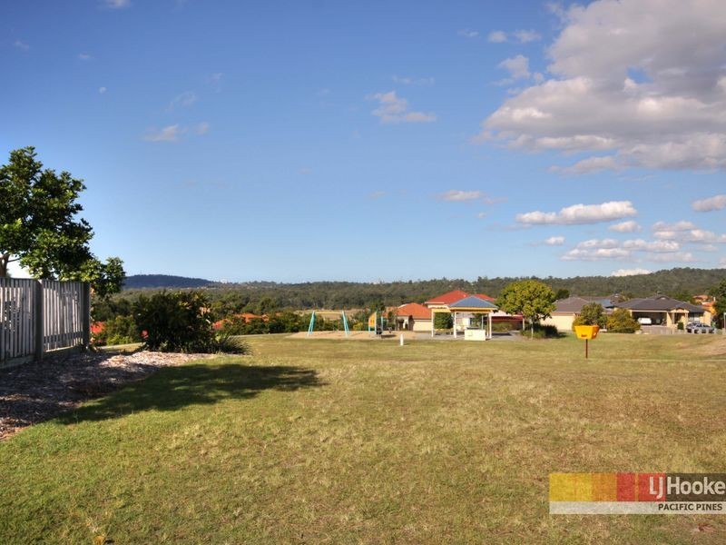 24 Molokai Crescent, Pacific Pines QLD 4211
