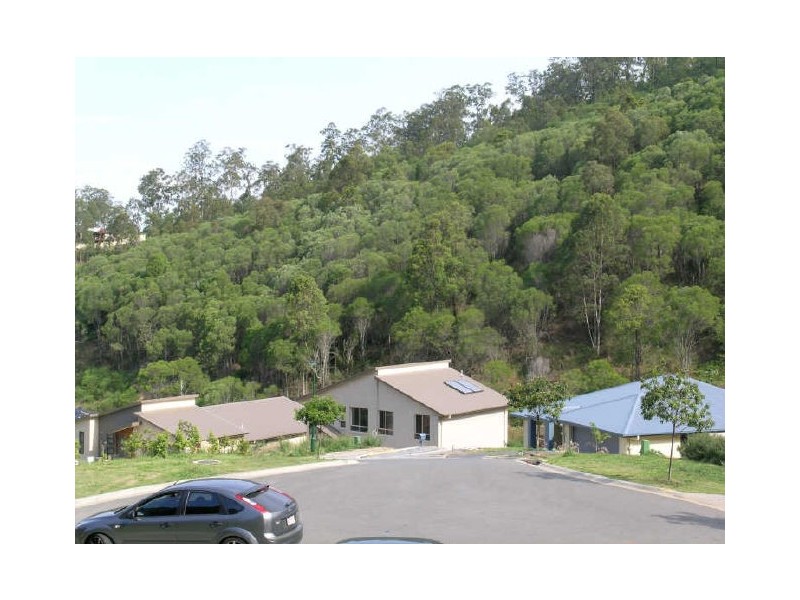 28 Lambert Drive, Maudsland QLD 4210