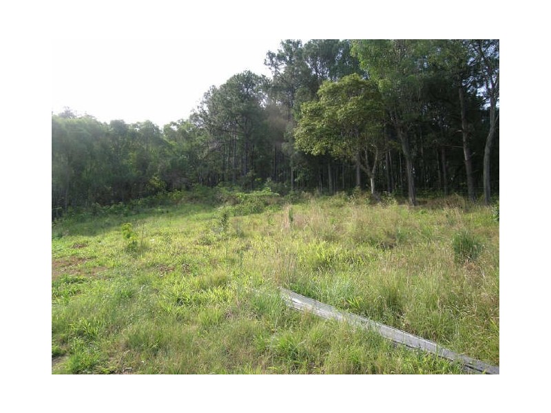 28 Lambert Drive, Maudsland QLD 4210