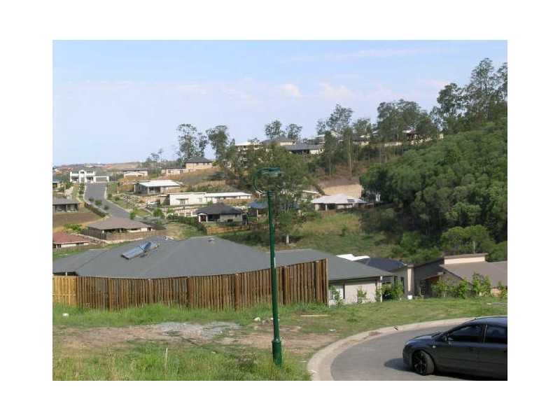 28 Lambert Drive, Maudsland QLD 4210