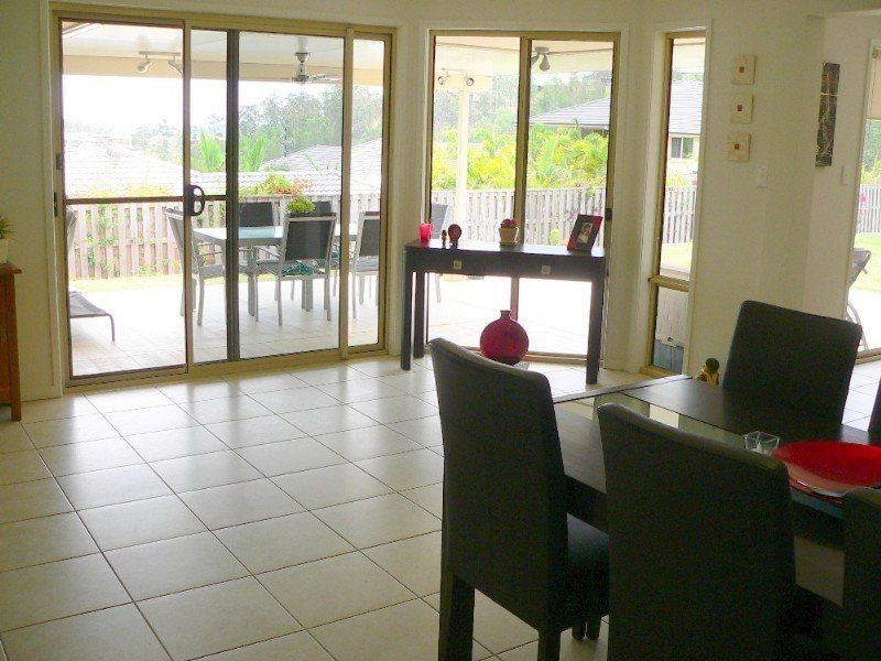 9 Victoria Drive, Pacific Pines QLD 4211