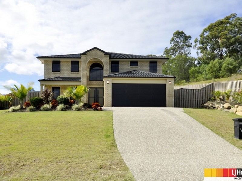 40 Wunburra Circle, Pacific Pines QLD 4211