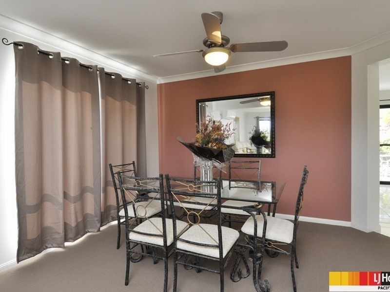 40 Wunburra Circle, Pacific Pines QLD 4211