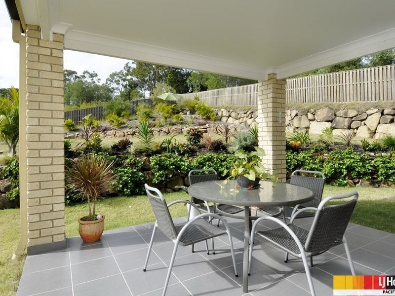 40 Wunburra Circle, Pacific Pines QLD 4211