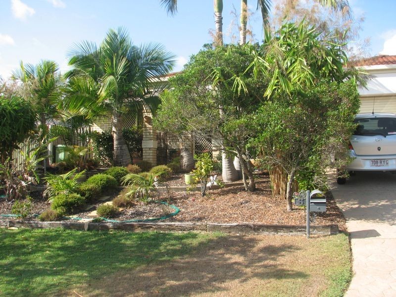 6 Mapia Rise, Pacific Pines QLD 4211