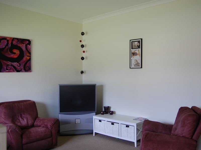 12 Sheffield Circuit, Pacific Pines QLD 4211