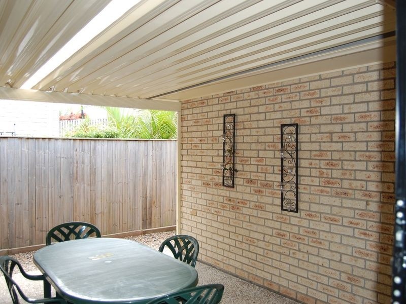 12 Sheffield Circuit, Pacific Pines QLD 4211