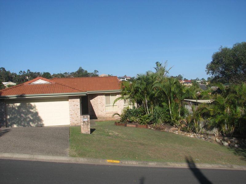 1 Flint Court, Pacific Pines QLD 4211