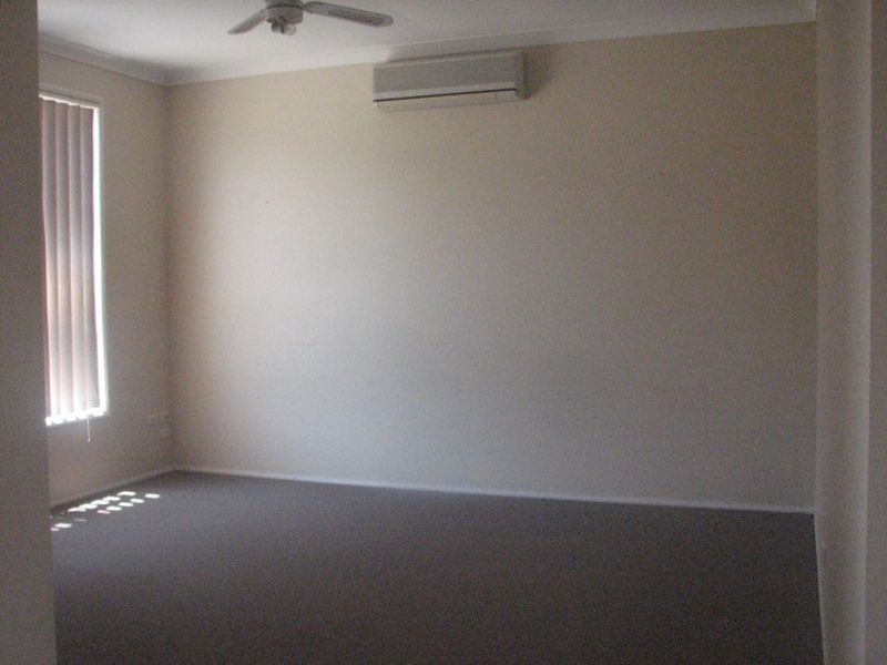 89 Pacific Pines Boulevard, Pacific Pines QLD 4211