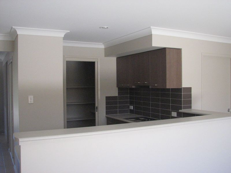 25 Shoalhaven Avenue, Pacific Pines QLD 4211