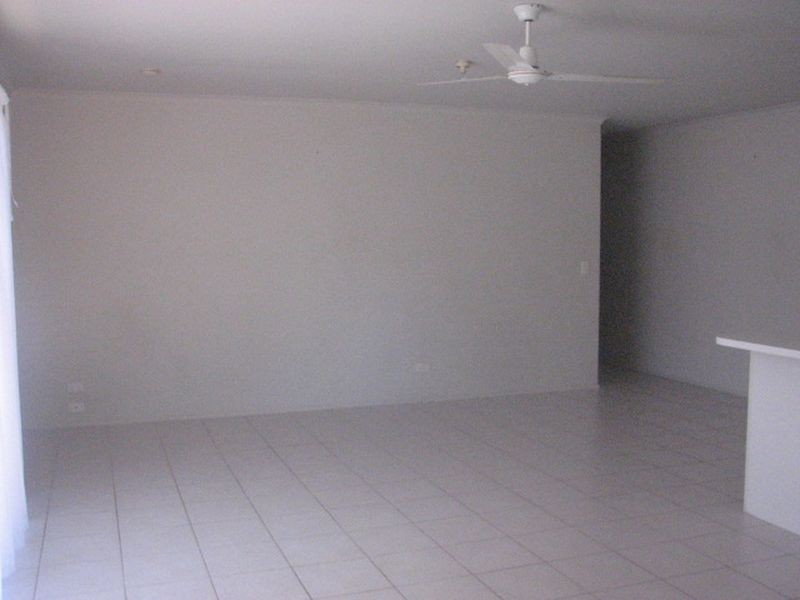 2/7 Cinema Court, Oxenford QLD 4210