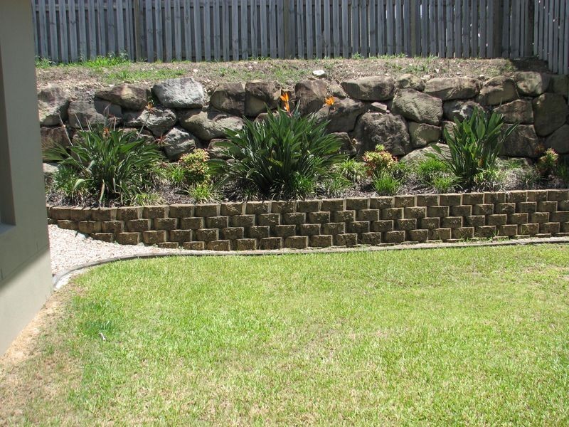 7 Twynam Mews Court, Pacific Pines QLD 4211