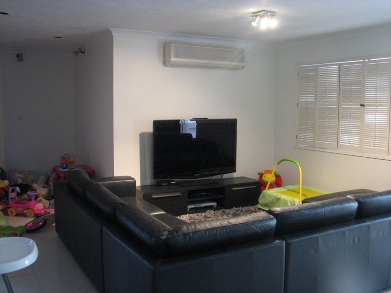 5 Key West, Broadbeach Waters QLD 4218