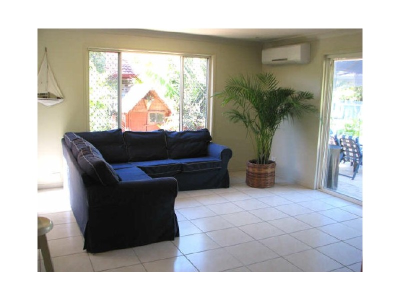 Pacific Pines QLD 4211