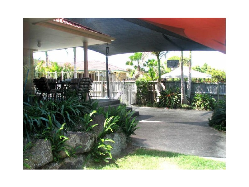 59 Galapagos Way, Pacific Pines QLD 4211