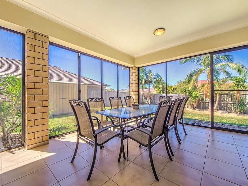 18 Arragan Court, Pacific Pines QLD 4211