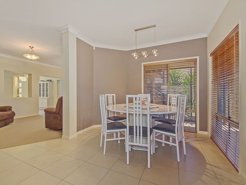 18 Arragan Court, Pacific Pines QLD 4211