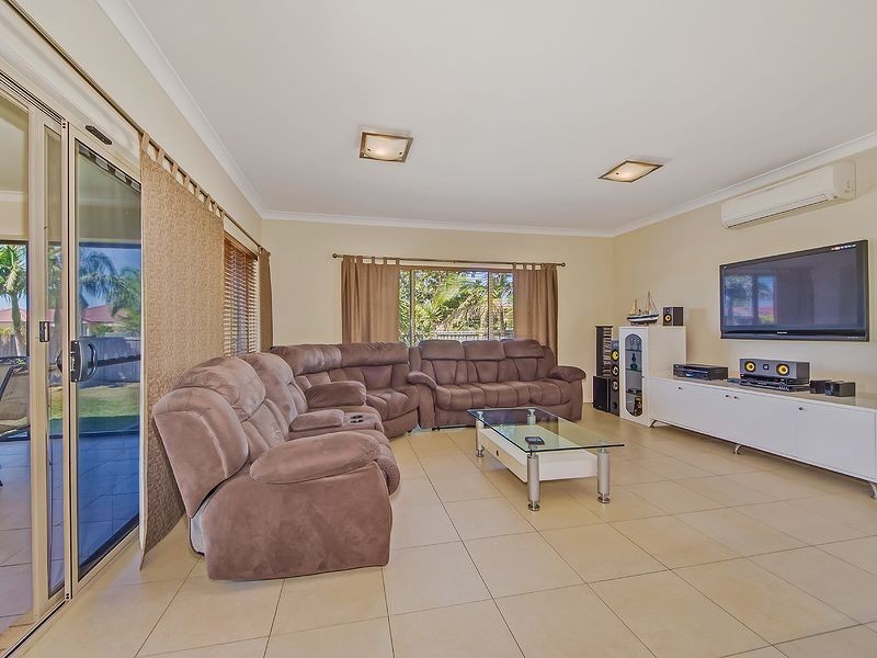 18 Arragan Court, Pacific Pines QLD 4211