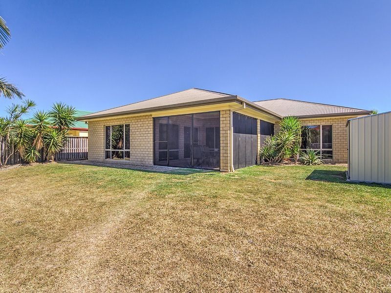 18 Arragan Court, Pacific Pines QLD 4211