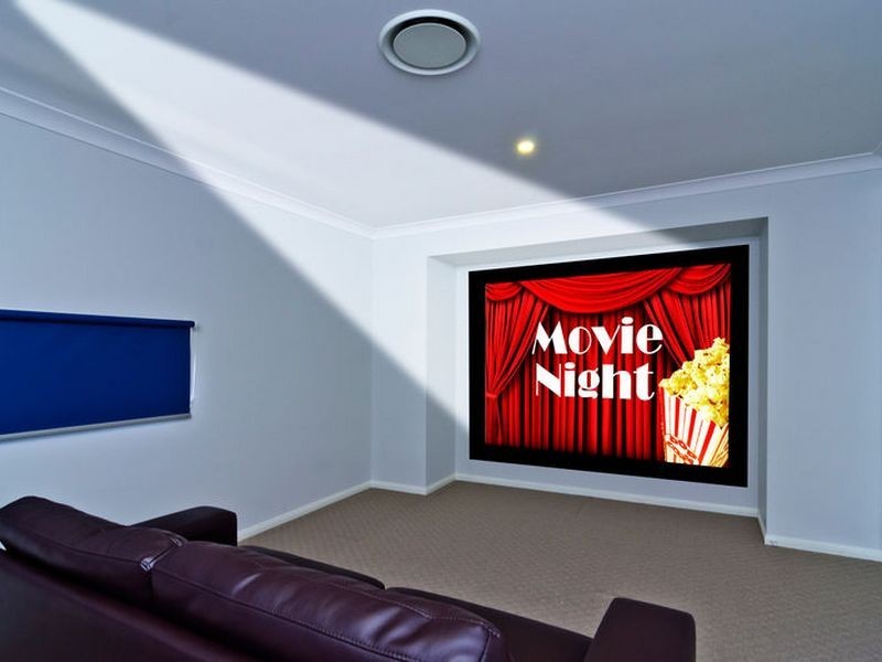 76 Aldgate Crescent, Pacific Pines QLD 4211