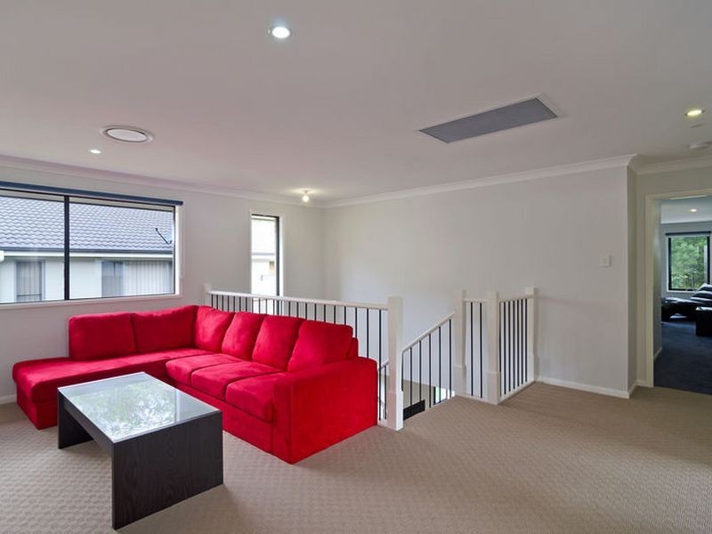 76 Aldgate Crescent, Pacific Pines QLD 4211