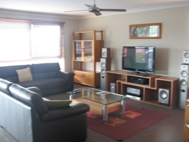 50 Aldgate Crescent, Pacific Pines QLD 4211