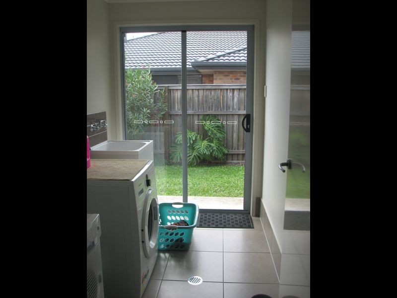 50 Aldgate Crescent, Pacific Pines QLD 4211