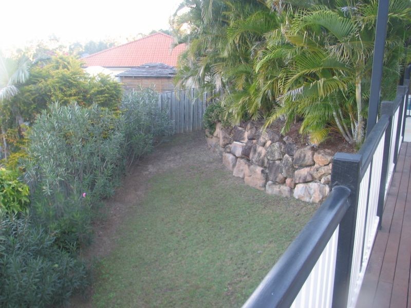 14 Amanu Crescent, Pacific Pines QLD 4211