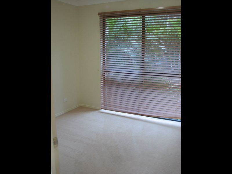 14 Amanu Crescent, Pacific Pines QLD 4211