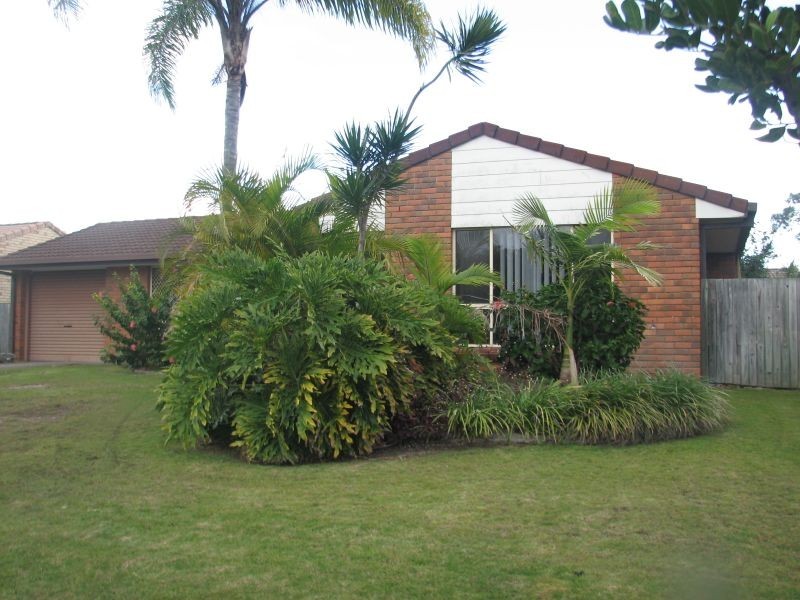 64 Studio Drive, Oxenford QLD 4210