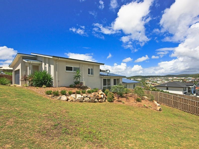 17 Angourie Crescent, Pacific Pines QLD 4211