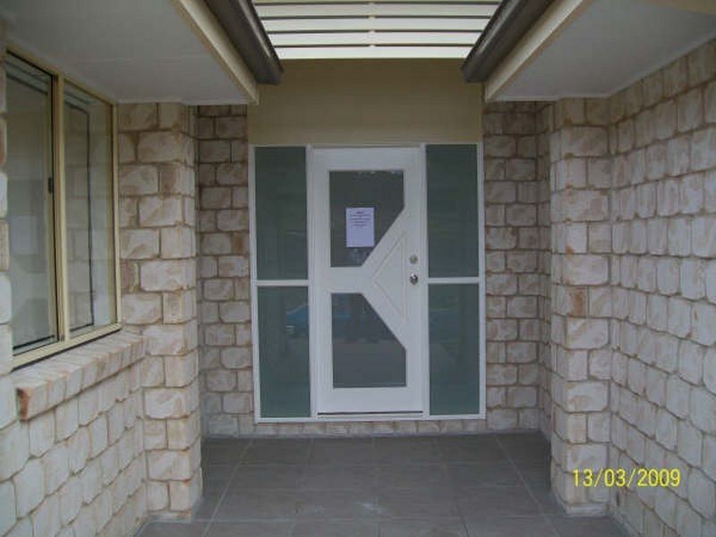 23 Barradeen Circuit, Pacific Pines QLD 4211