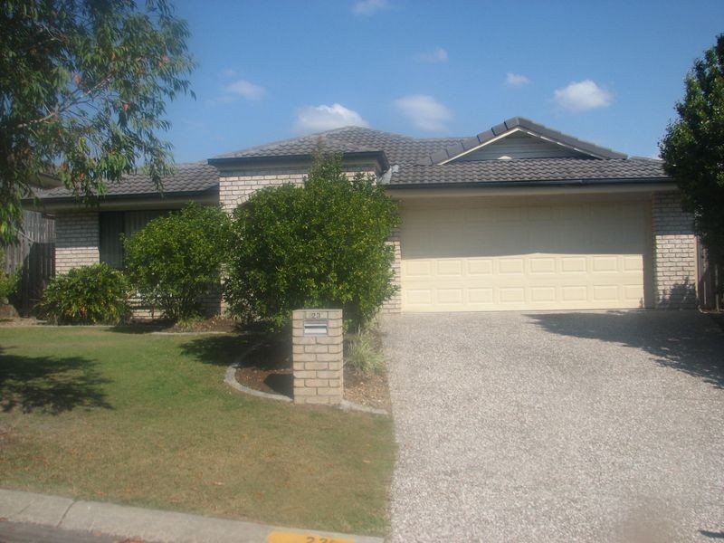 23 Shannonbrook Grove, Oxenford QLD 4210