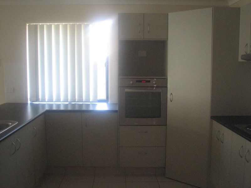 23 Shannonbrook Grove, Oxenford QLD 4210