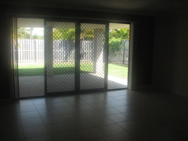 23 Shannonbrook Grove, Oxenford QLD 4210