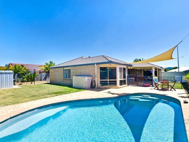 114 Santa Isobel Boulevard, Pacific Pines QLD 4211