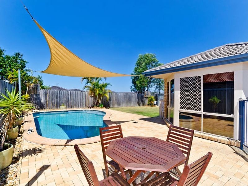 114 Santa Isobel Boulevard, Pacific Pines QLD 4211