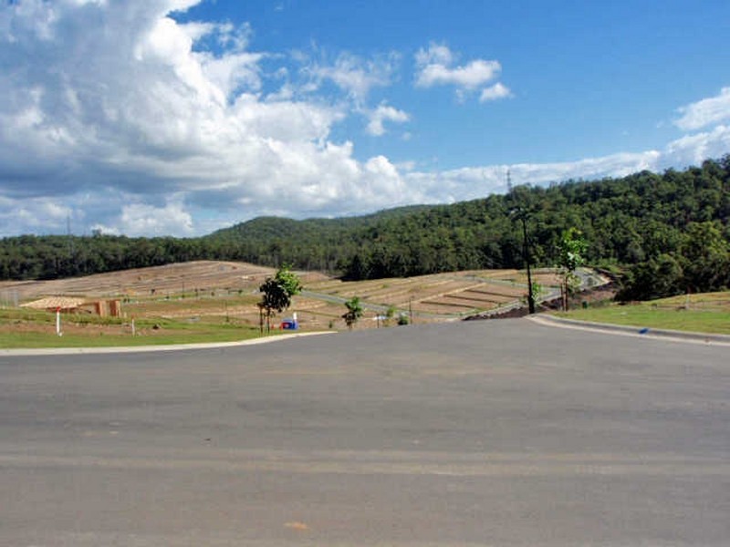 Pacific Pines QLD 4211