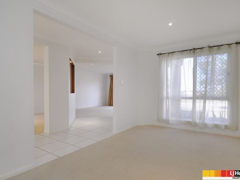 13 Mellum Circuit, Pacific Pines QLD 4211