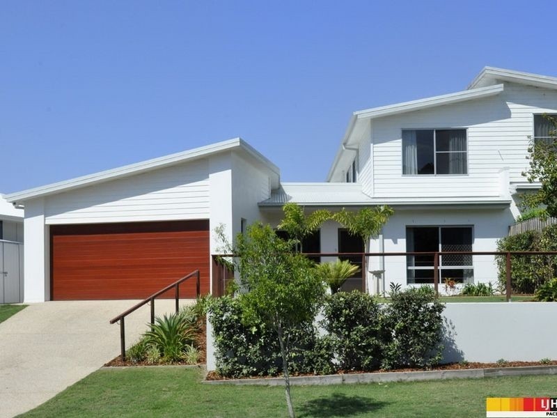 15 A Shannonbrook Grove, Oxenford QLD 4210