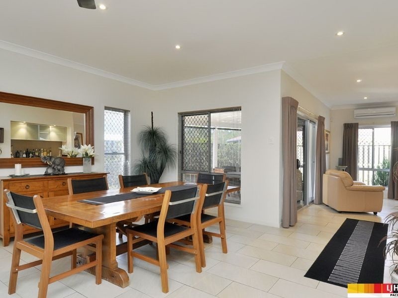 15 A Shannonbrook Grove, Oxenford QLD 4210