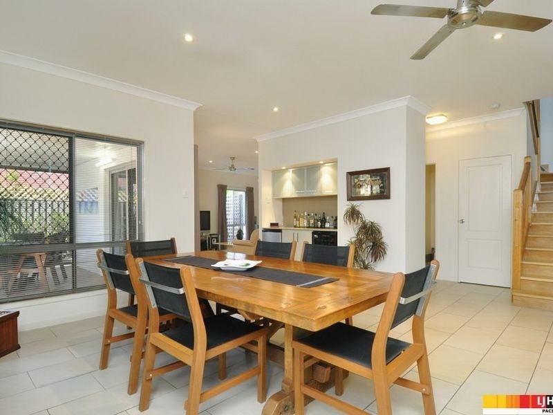 15 A Shannonbrook Grove, Oxenford QLD 4210