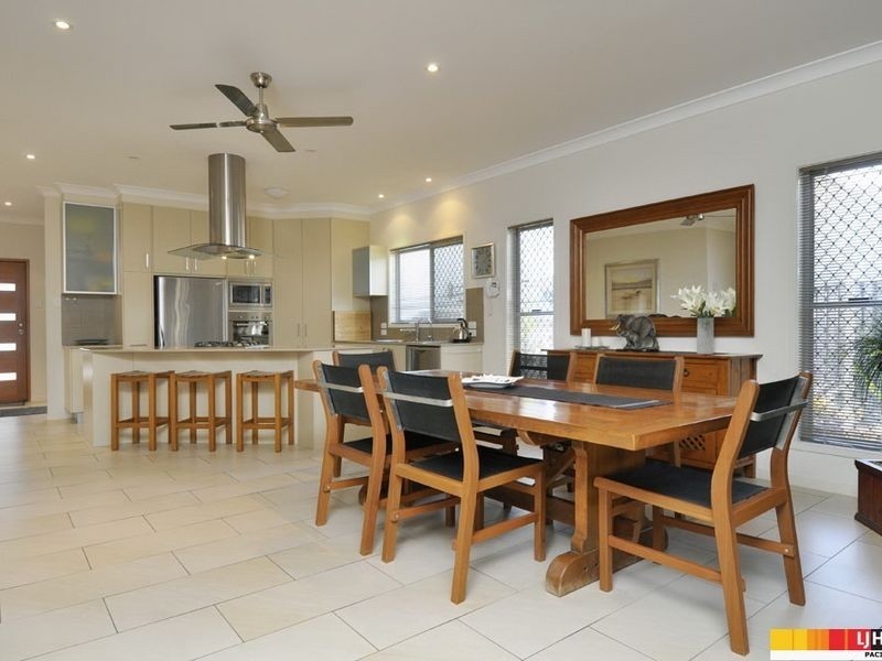 15 A Shannonbrook Grove, Oxenford QLD 4210