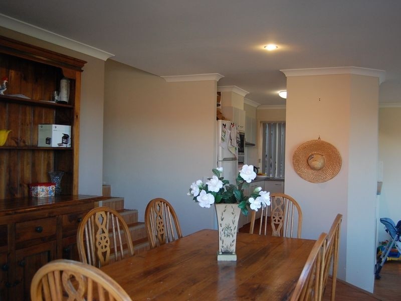 16 Bonin Close, Pacific Pines QLD 4211