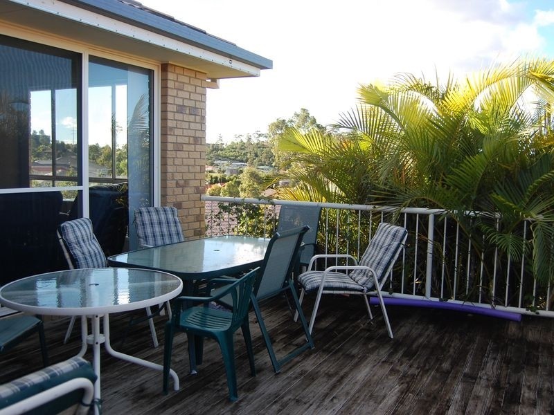 16 Bonin Close, Pacific Pines QLD 4211