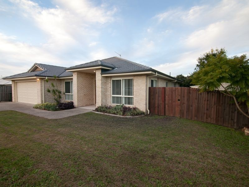 9 Witheren Circuit, Pacific Pines QLD 4211